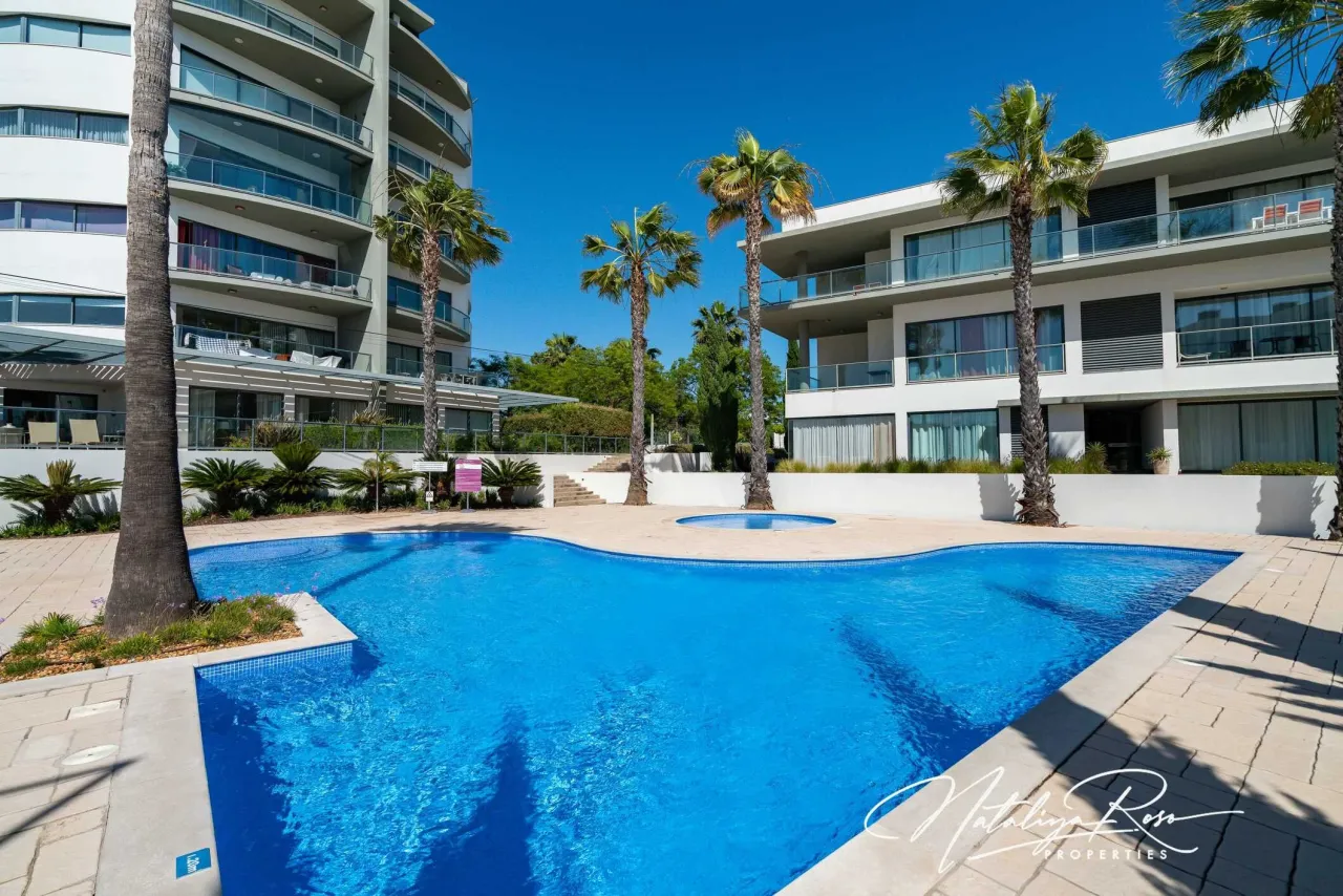 Stunning Apartment near The Beach