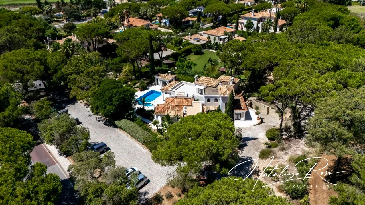 Elegant Villa in the heart of Pinheiros Altos, Quinta do Lago